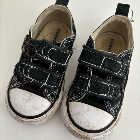 TODDLER VANS/CONVERSE BUNDLE 🤍 - Picture 5 of 8